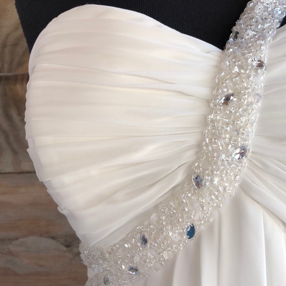 🆕 Destiny gown style #11531 - Picture 5 of 8